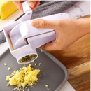 Ralador de Queijo Giratório Manual com Lâminas Aço Inox e Manivela